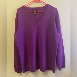 NWOT CASHMERE VNECK SWEATER – LORD & TAYLOR.